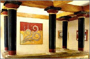 Knossos palace hall